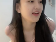 超美又清純很愛笑的美少女下海直播